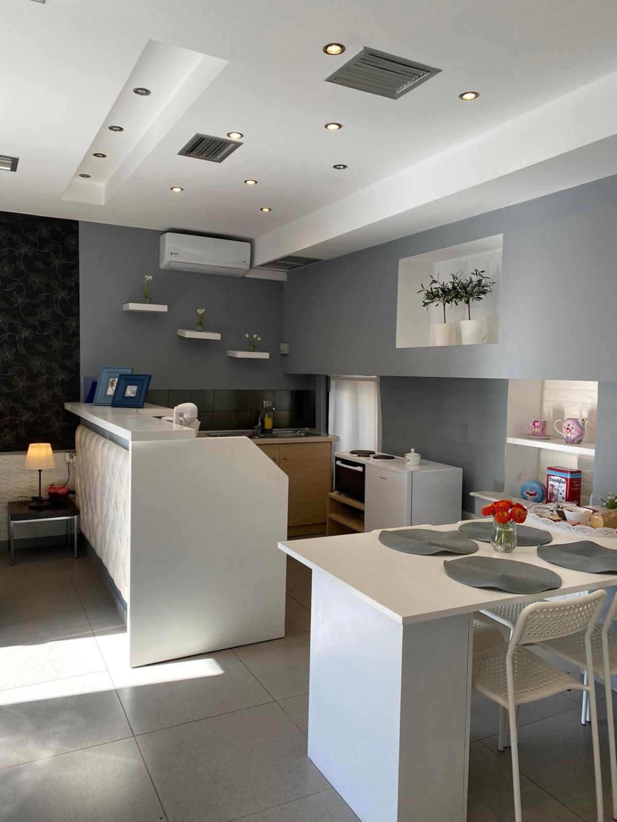 Apollonio Upper View Suites Corinth Exteriér fotografie